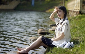 029/念念~春秋JK套搭配三叶草贝壳头鞋