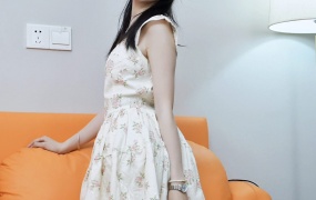 629/双双~【穿搭乐趣】穿碎花裙不知道配啥鞋?看看这三双凉鞋的搭配就知道多香了。