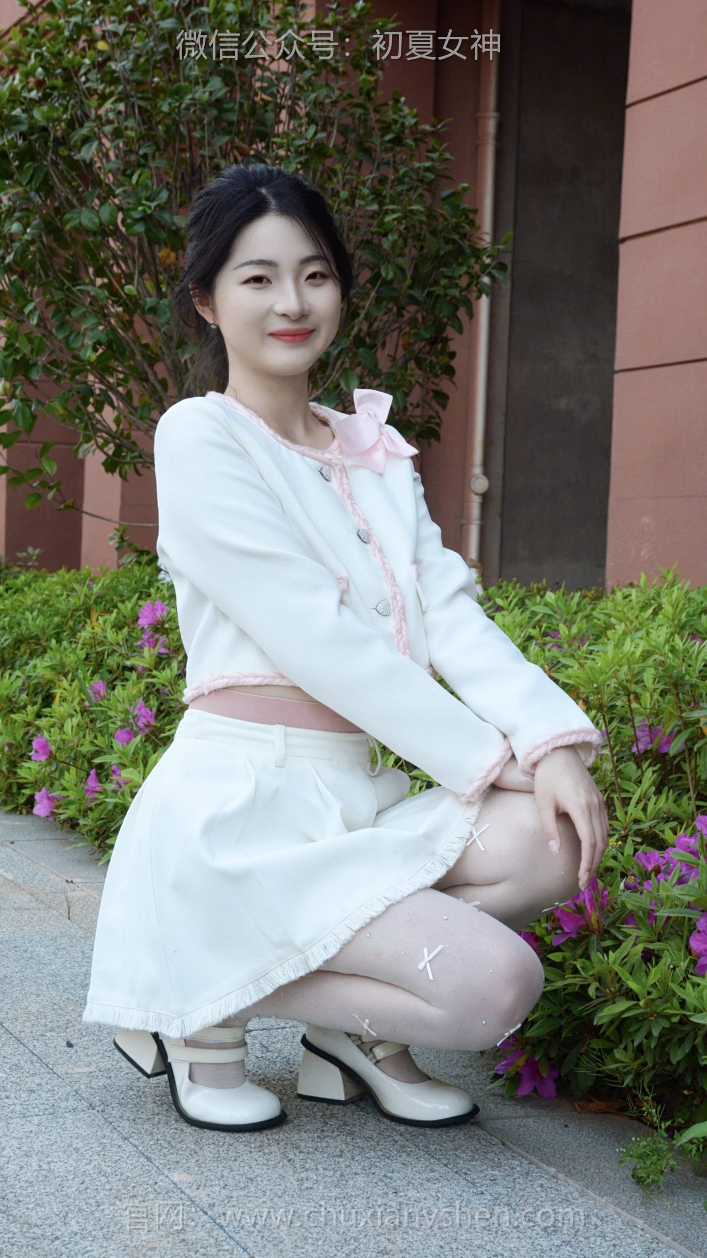 485/安妮~【赏心悦目】让花儿自在生长，我带着这份美好的遇见前行，怀揣着对生活的热爱，一路芬芳。