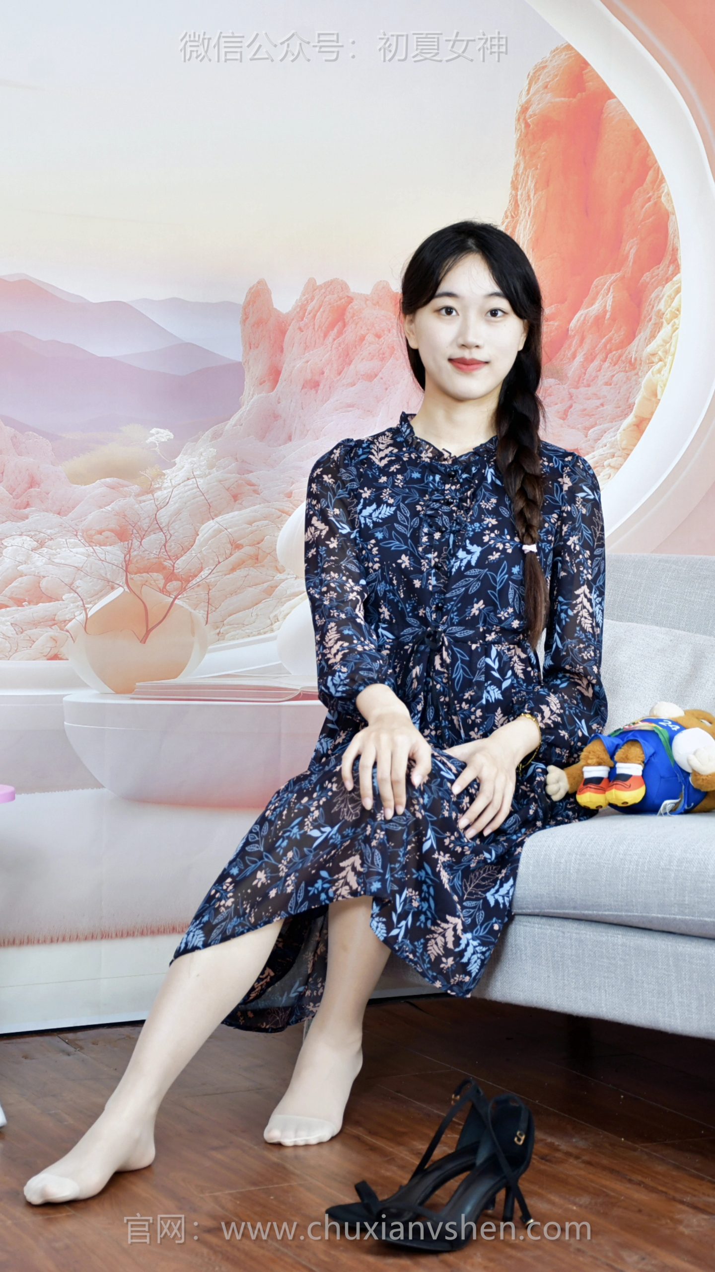 543/大头~【长辫垂肩】妥妥的田园系女神，把怀旧感穿在身上，每一帧都藏着故事，谁能不爱？
