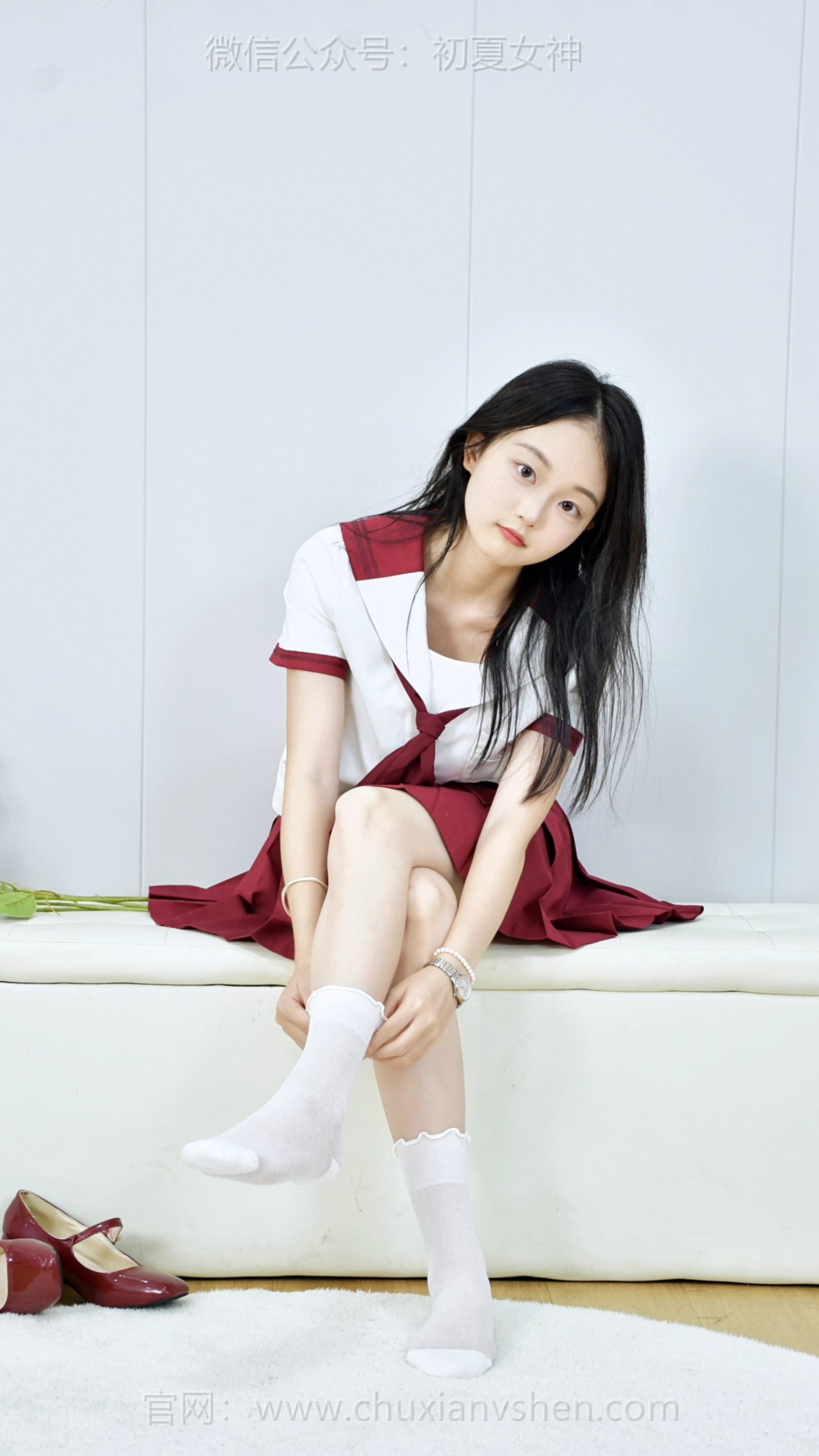 583/双双~【朝气勃发】酒红水手服的浪漫，在于白的纯净、红的炽热，把青春穿得明明白白