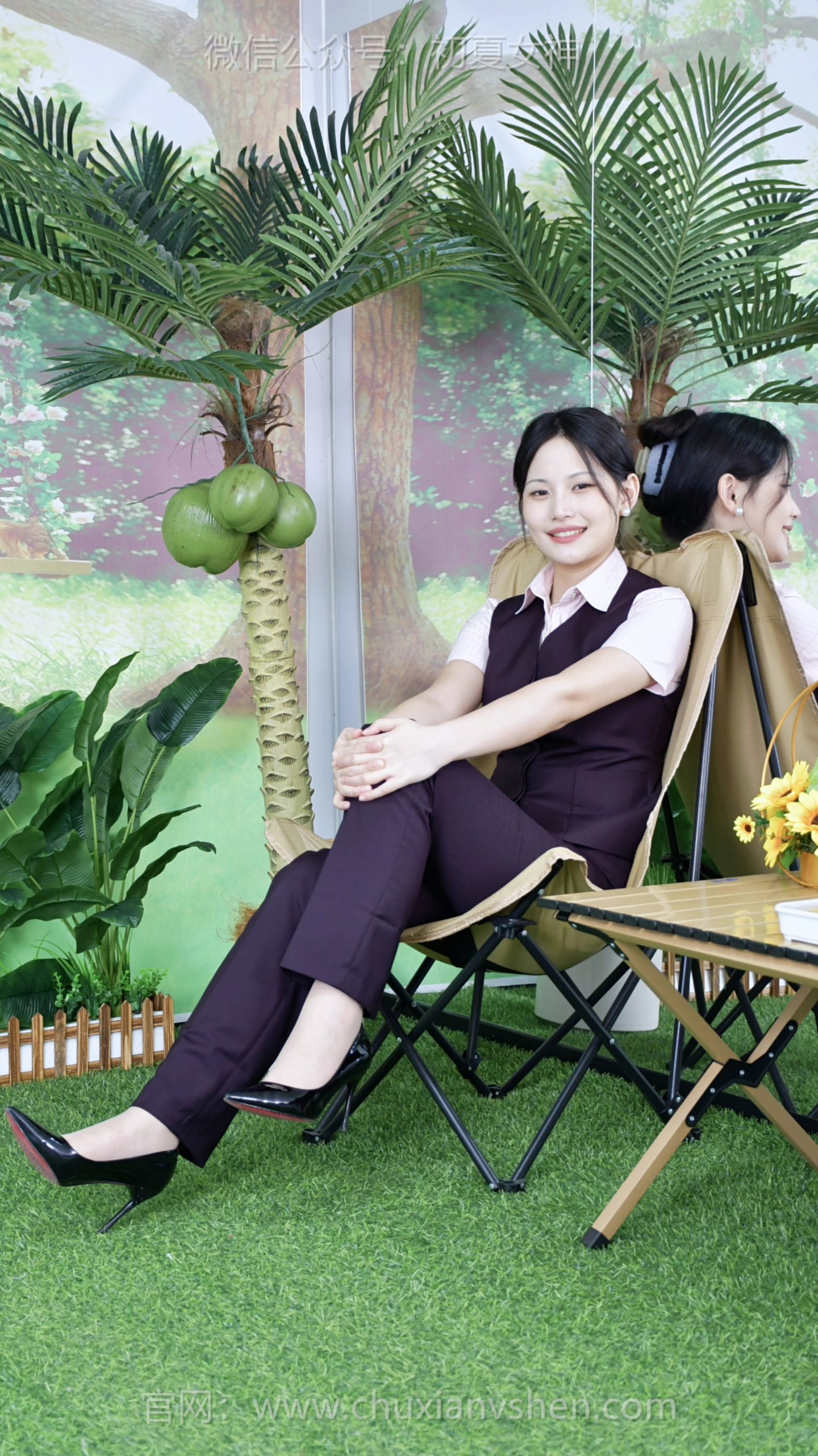 632/幺幺~【身显曲线】这身酒红制服太戳我！酒红色洋气又显气质，上身超显身材，怎么穿都好看，出门心情都变好了～