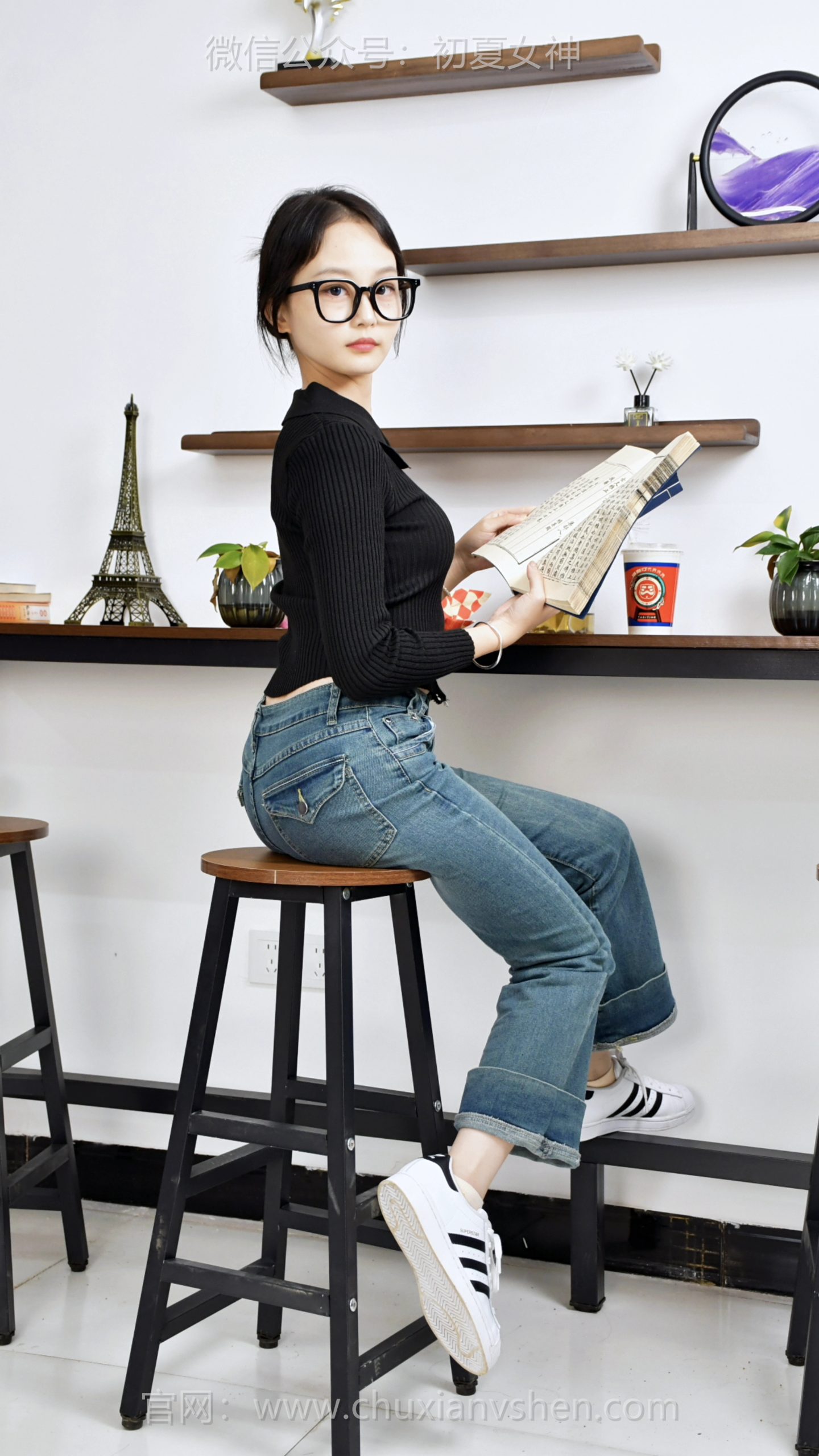 635/双双~【丑女双双】也许生活本该如此，不必太较真。 就像数不清的鱼，留一点模糊，反而更有味道。