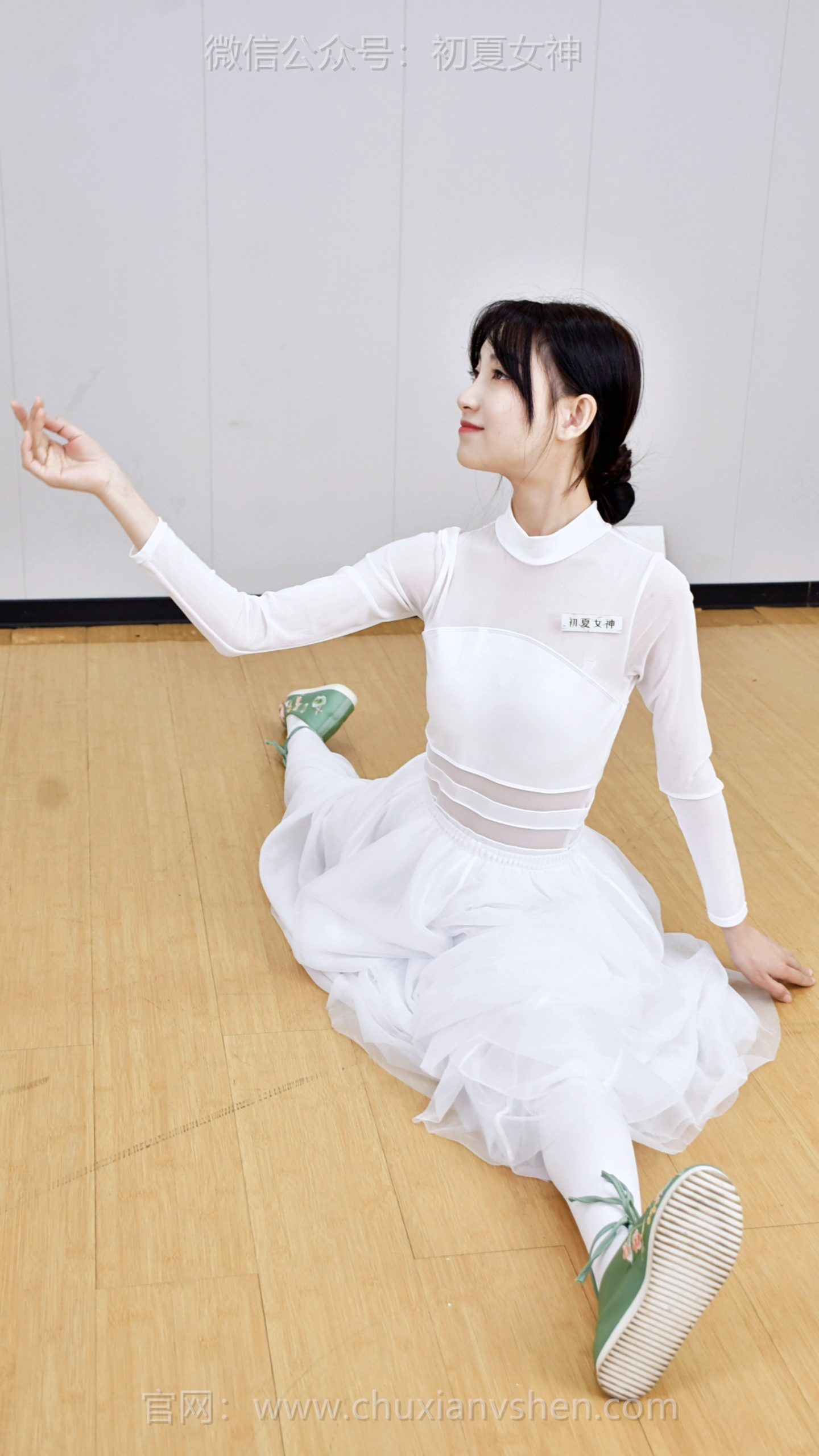 666/柒柒~《活在当下》曾盼回过去补遗憾，如今懂活在当下才心安。