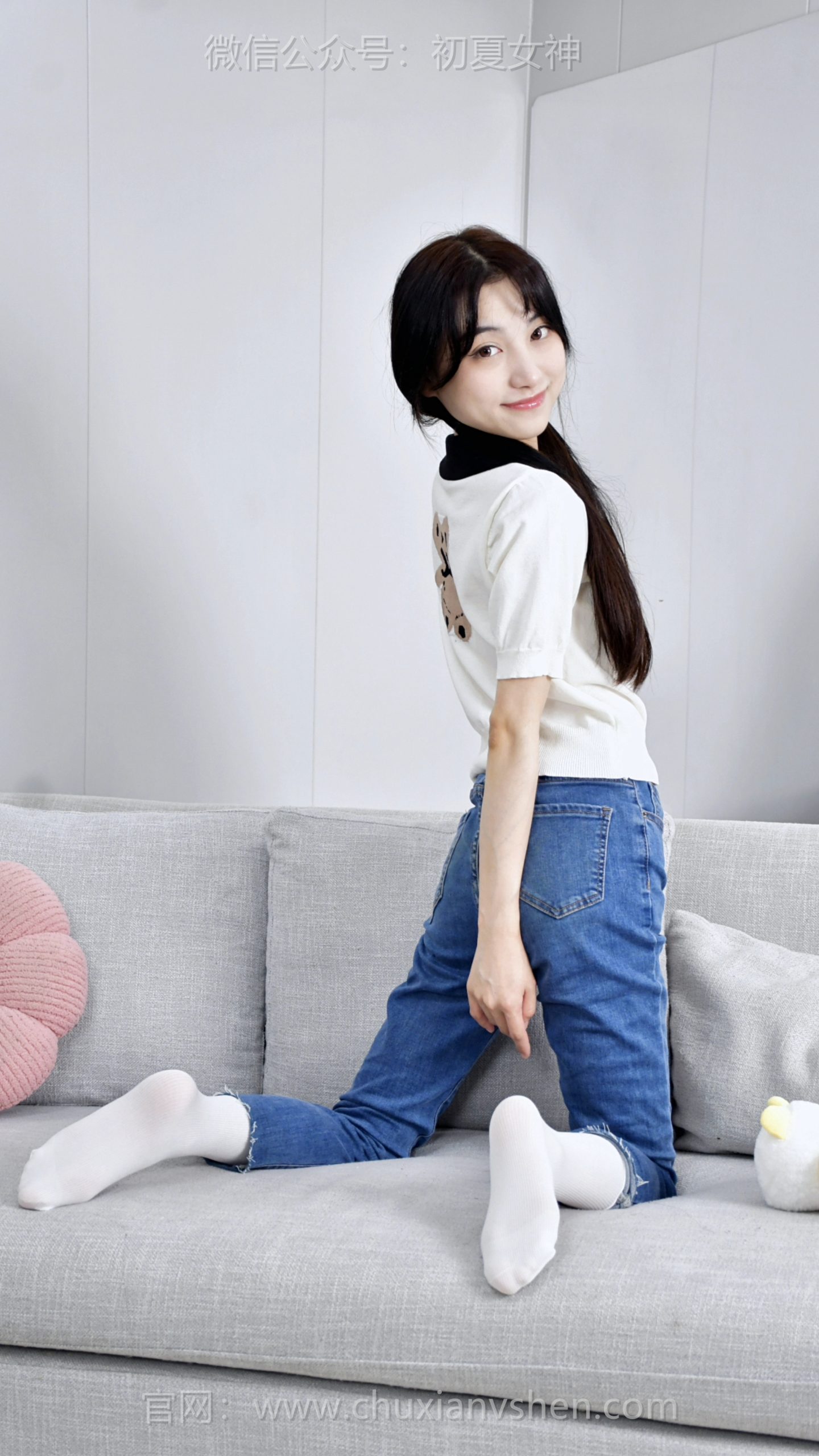 685/柒柒~《轻松拿捏》劈叉轻松不费劲，舞蹈功底在线，轻松拿捏吸睛感～