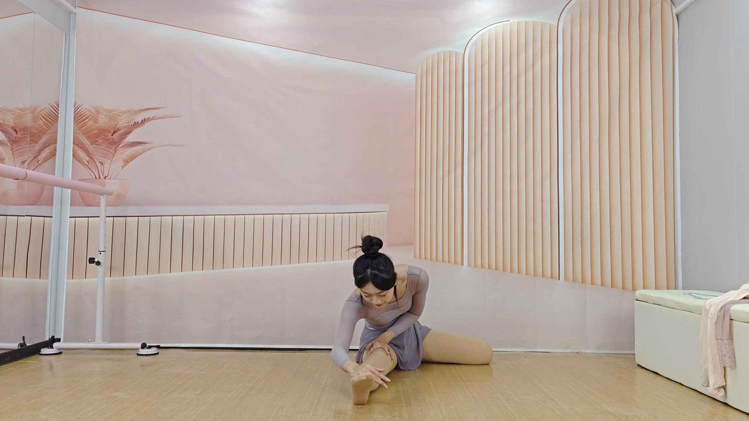 685-2~【大头双舞】此作品为大头的两期完整版舞蹈视频。