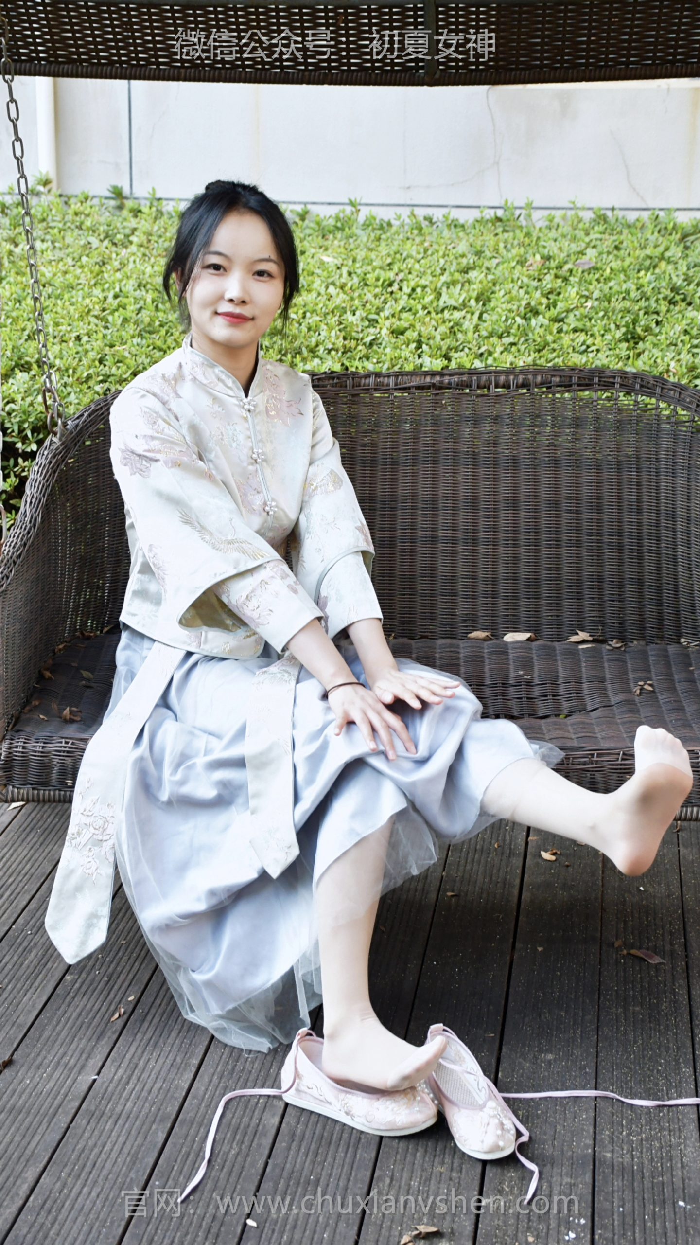 693/芸芸~【佳偶良伴】闺蜜的婚礼，要你美到发光，也想让自己衬得你更甜呀~