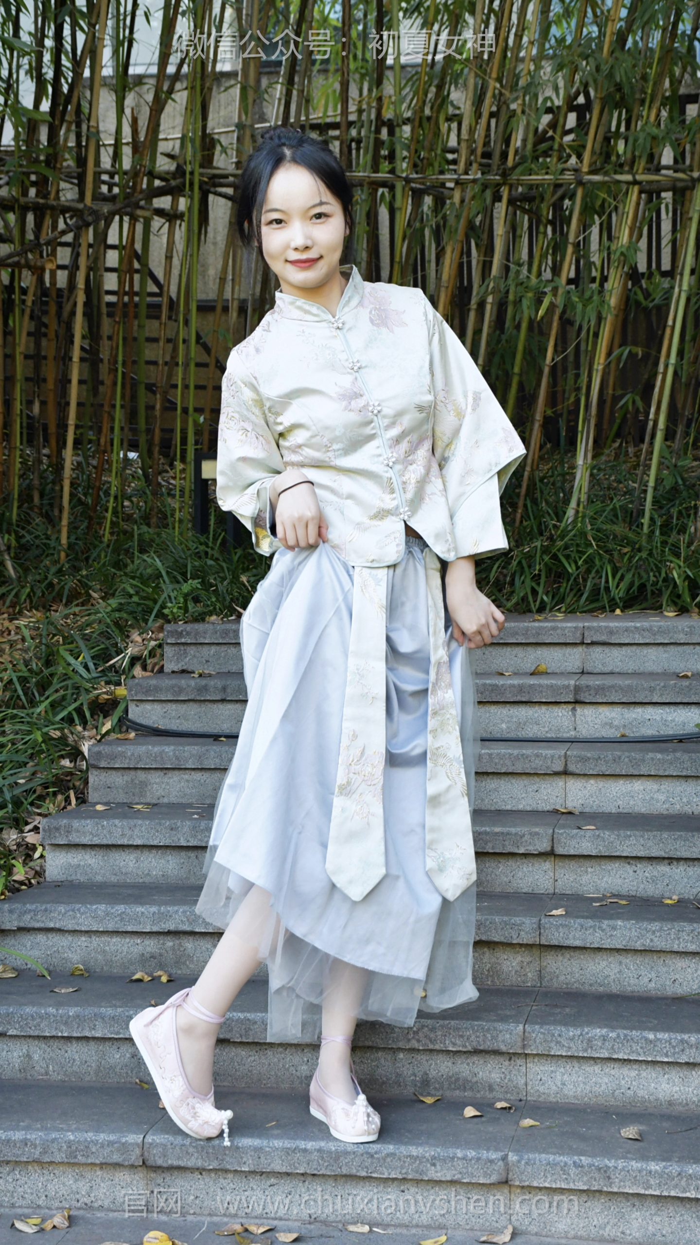 693/芸芸~【佳偶良伴】闺蜜的婚礼，要你美到发光，也想让自己衬得你更甜呀~