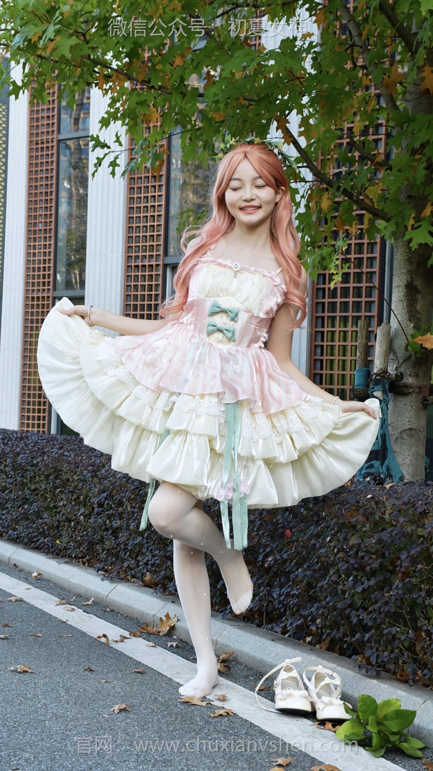 705/双双~【软萌仙气】眉眼弯弯带笑意，一举一动都透着软萌，连周遭的空气都变甜，妥妥的小仙女～