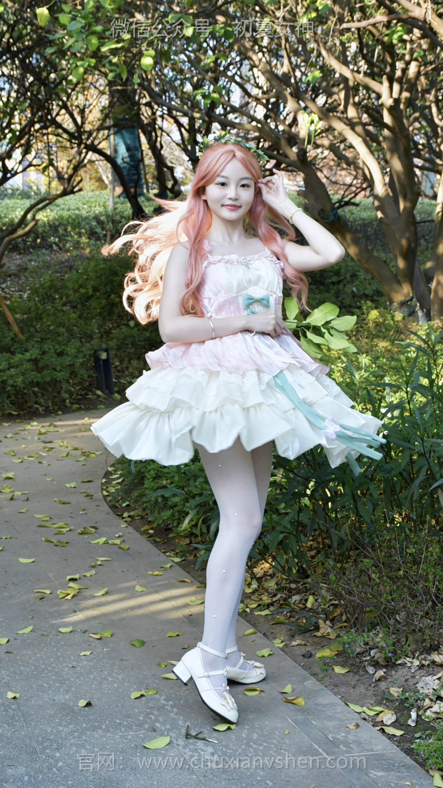 705/双双~【软萌仙气】眉眼弯弯带笑意，一举一动都透着软萌，连周遭的空气都变甜，妥妥的小仙女～