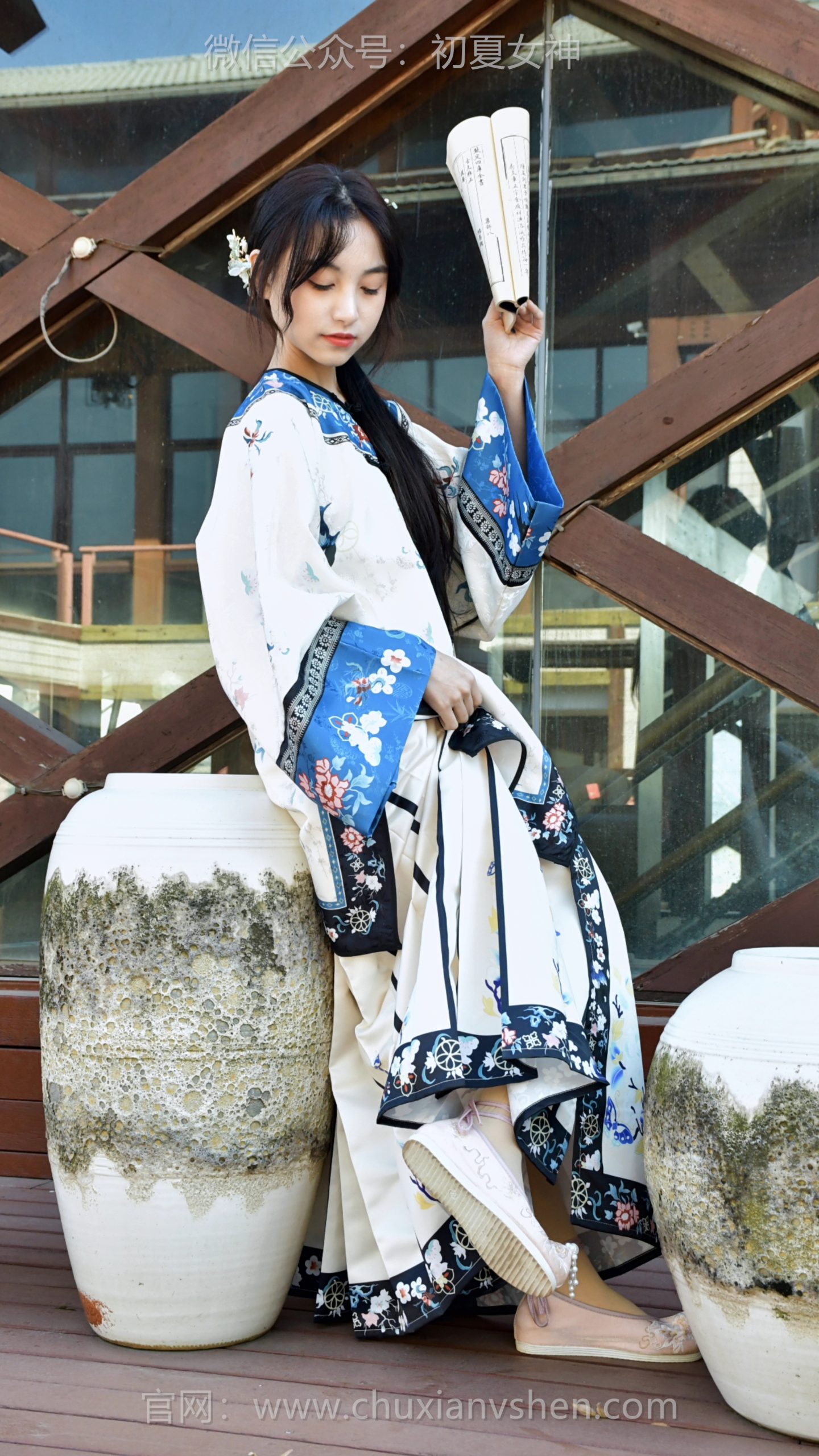 706/柒柒~《旧事如烟》晚清风拂过旧衫，曾经的好日子，只剩回忆缠得人心涩。