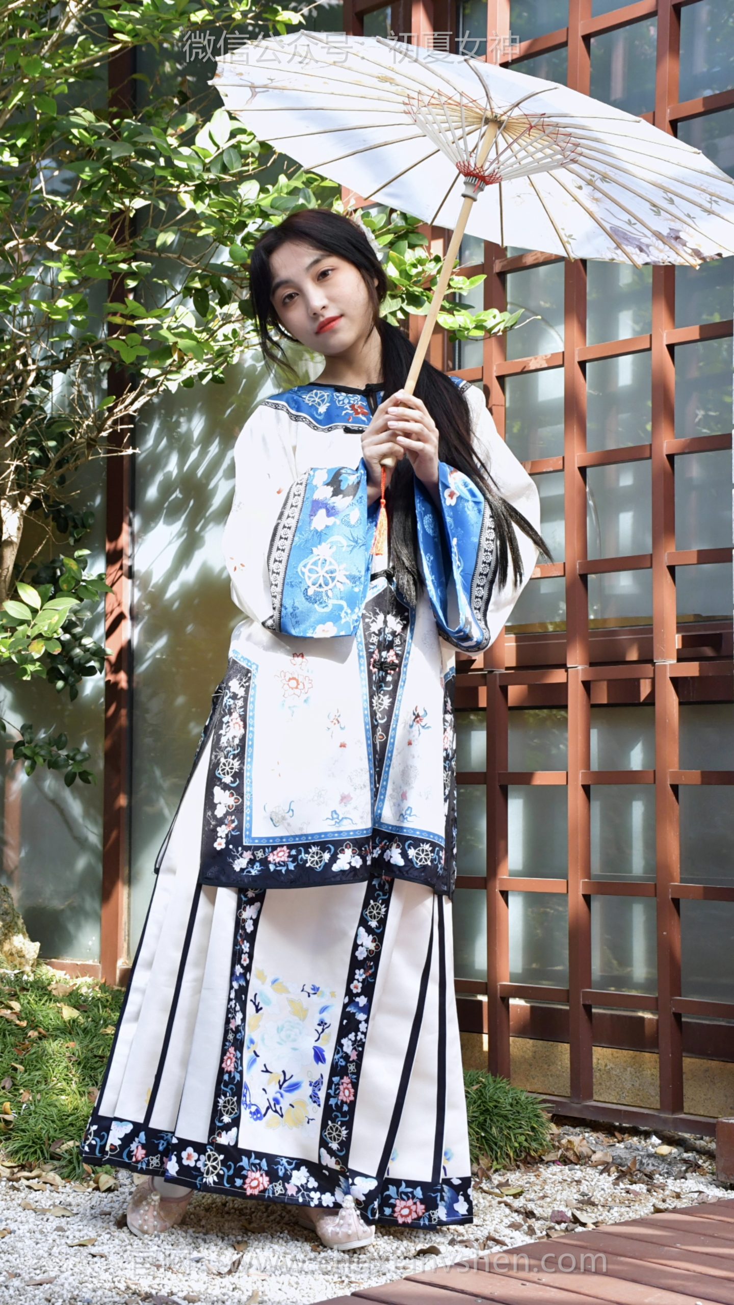 706/柒柒~《旧事如烟》晚清风拂过旧衫，曾经的好日子，只剩回忆缠得人心涩。