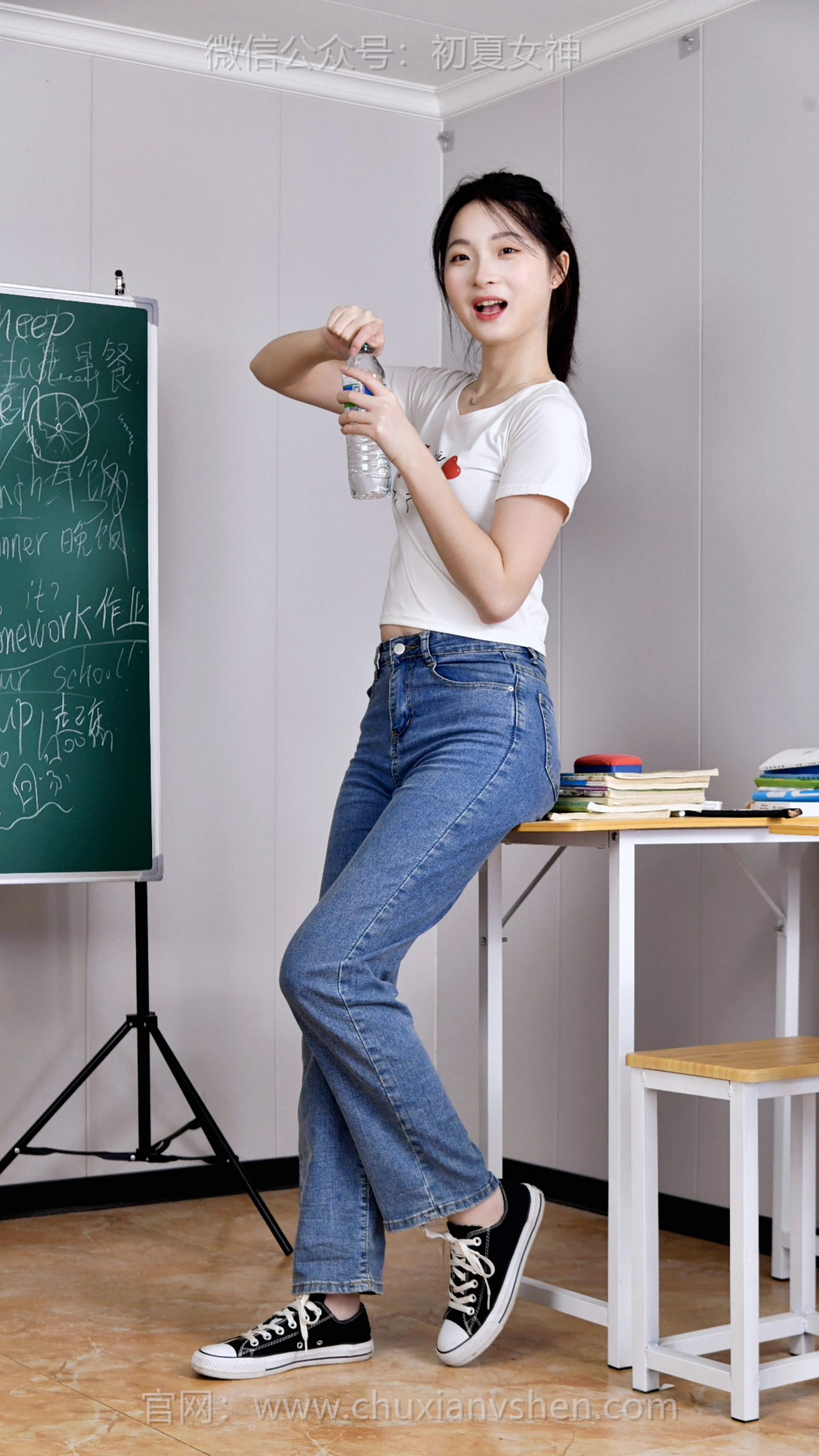 748/安妮~【萌悍并存】青春小心思：人前拧不开瓶盖，回家能单手扛行李箱，可爱与彪悍并存