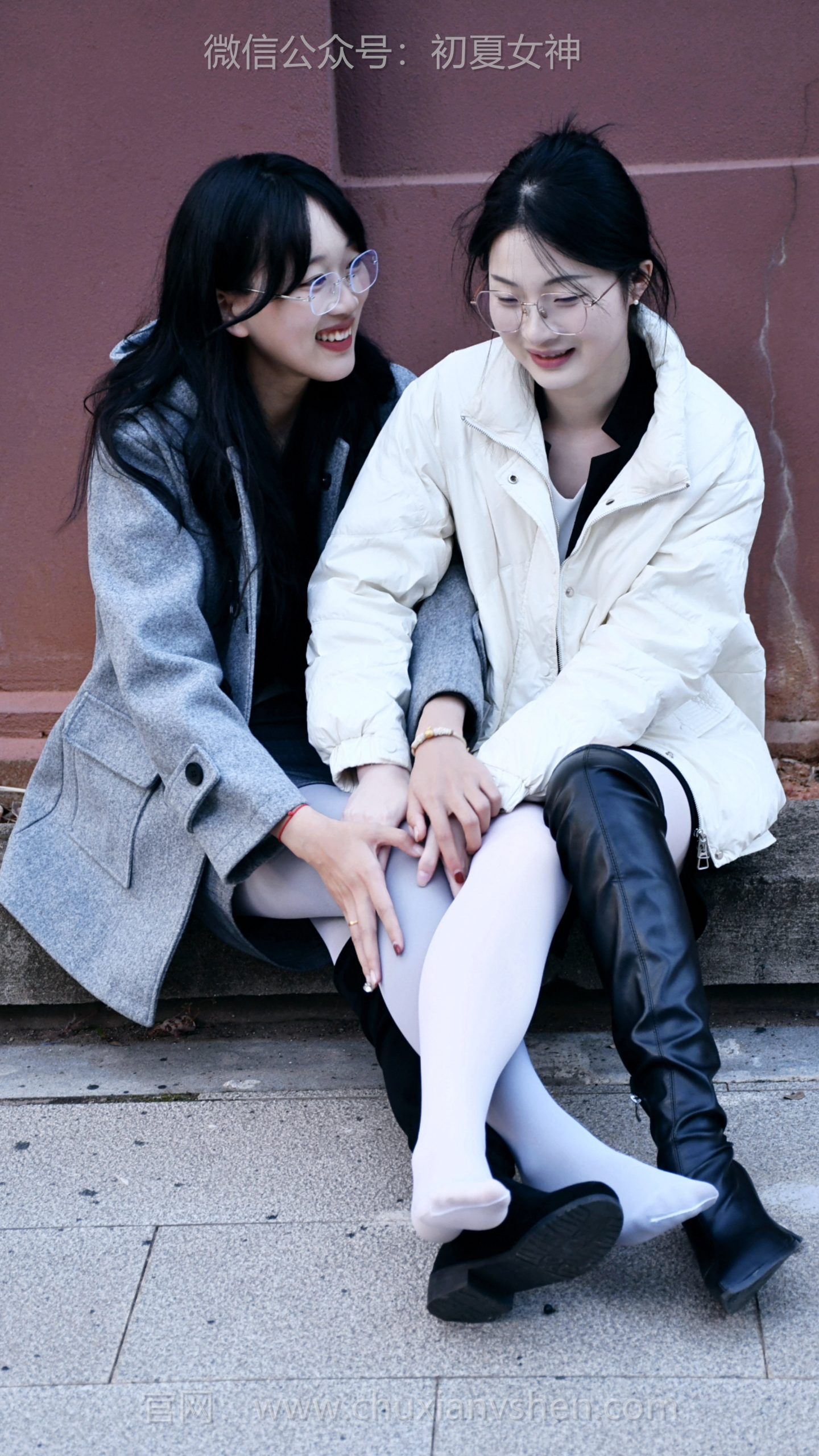 768/安妮、大头~《蹦跳嬉闹》冬天的快乐很简单：和你一起蹦跶，把冷风都跳成暖的～