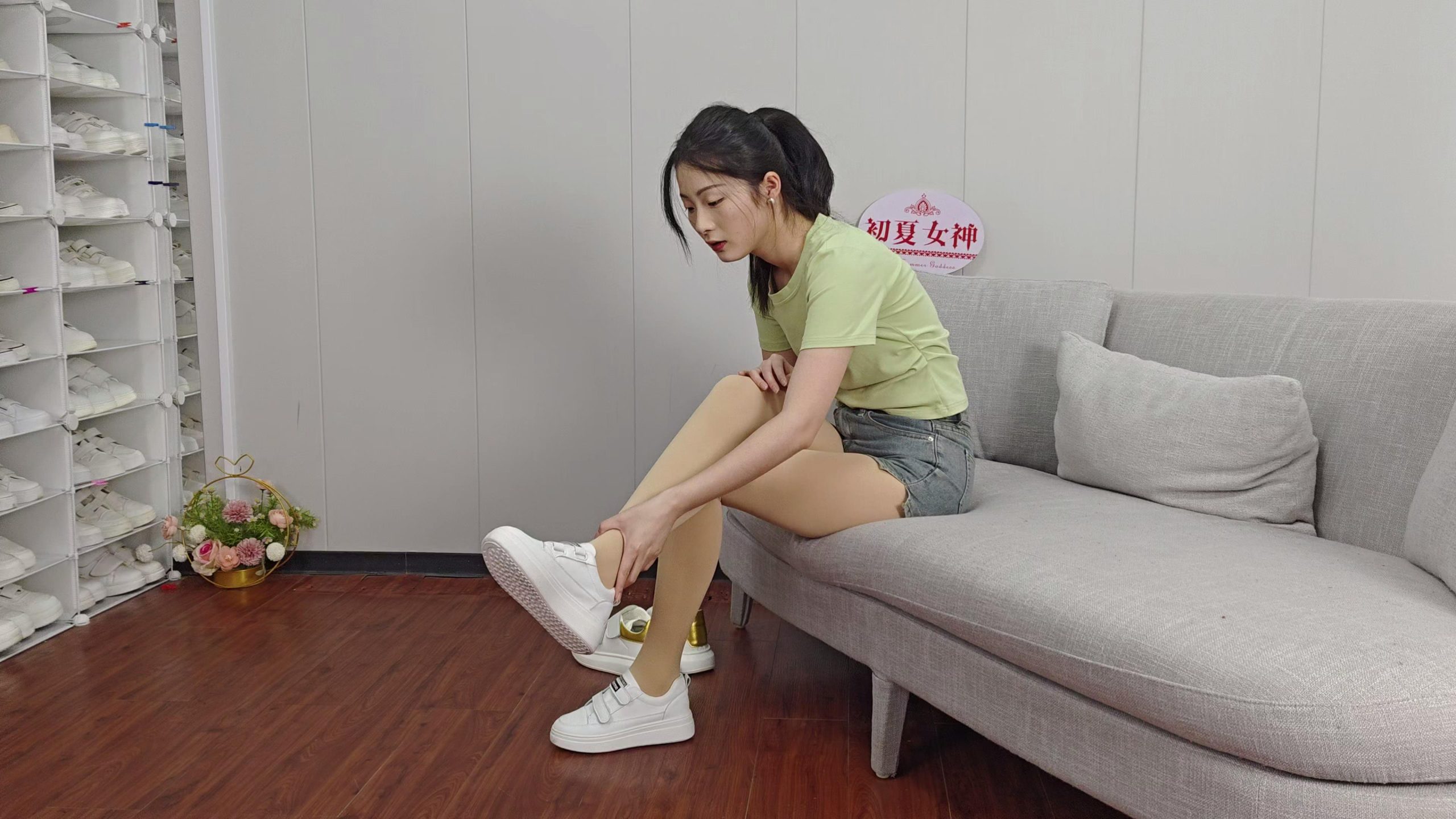 767-1/安妮、婷婷、幺幺~《与鞋共舞》我们穿梭在各种魔术贴的鞋里~