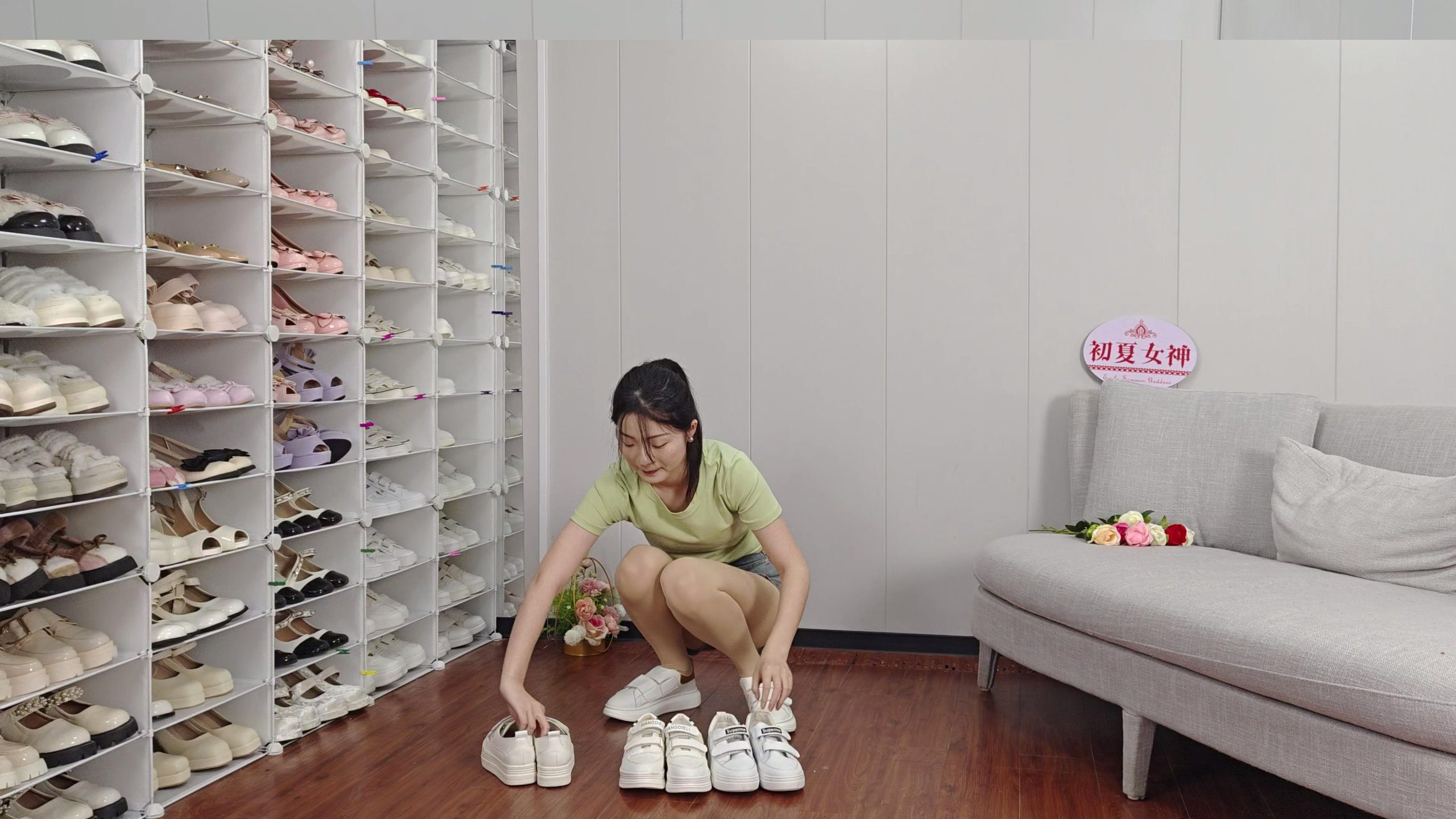 767-1/安妮、婷婷、幺幺~《与鞋共舞》我们穿梭在各种魔术贴的鞋里~