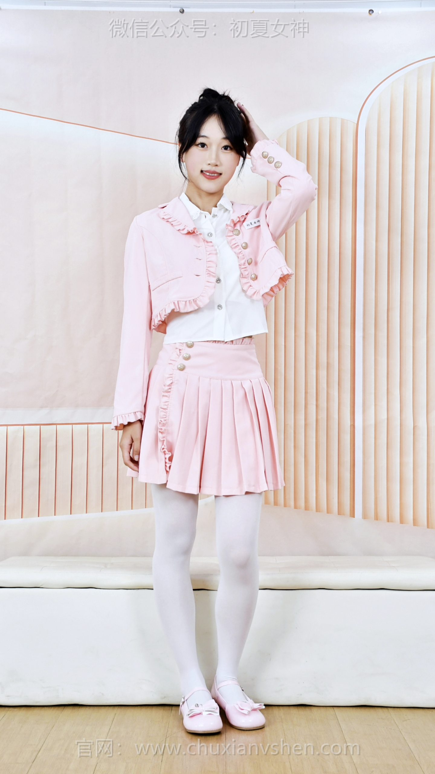 780/大头~【打破日常】褪去日常的随性，换上这份甜美元气，原来认真对待自己的每一次装扮，都能收获不一样的心动与惊喜。