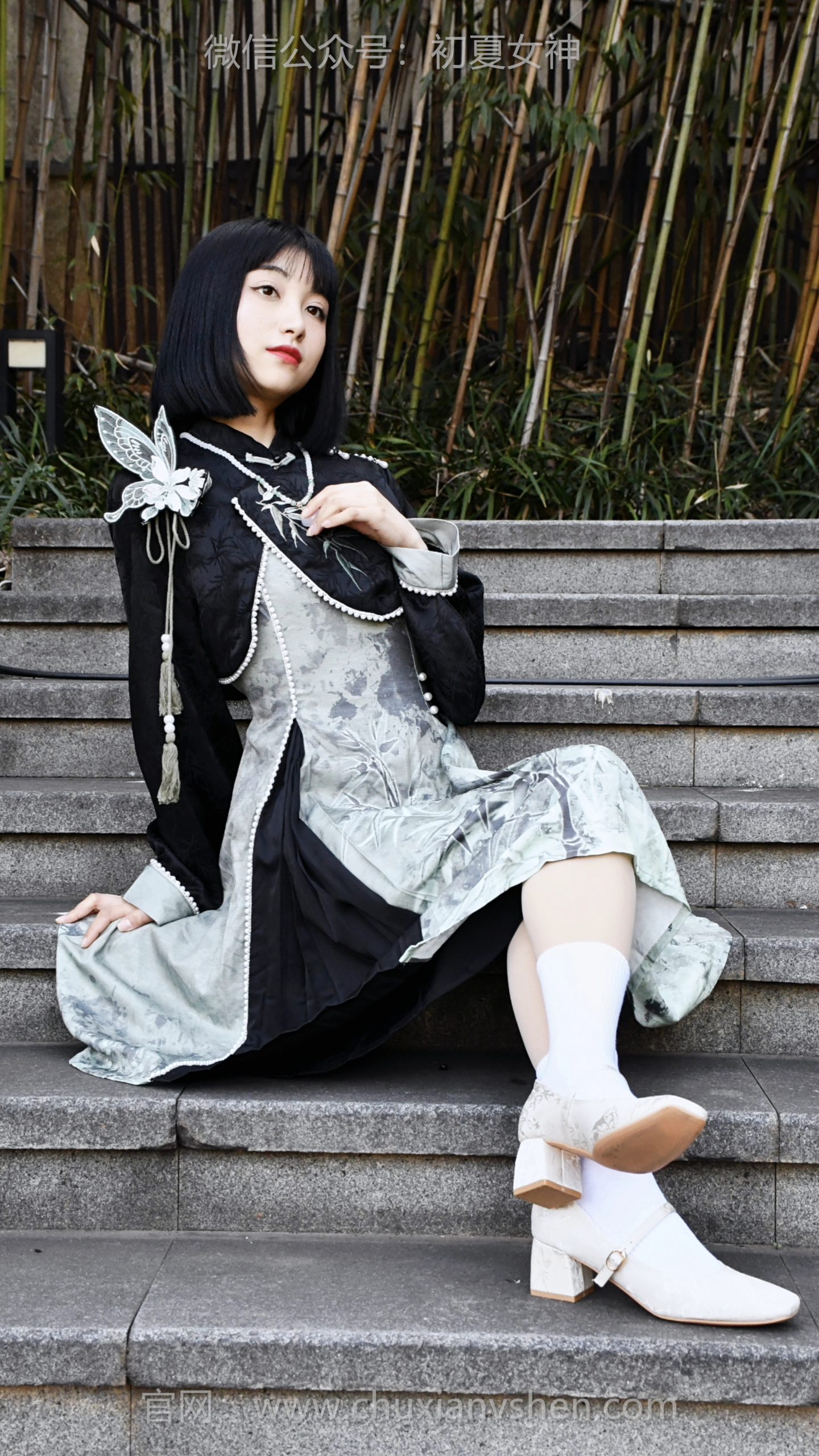 801/柒柒~《出门寻春》原来春天从来都在身边，只要愿意打扮，愿意出发，每一步都能踩在温柔的春光里。