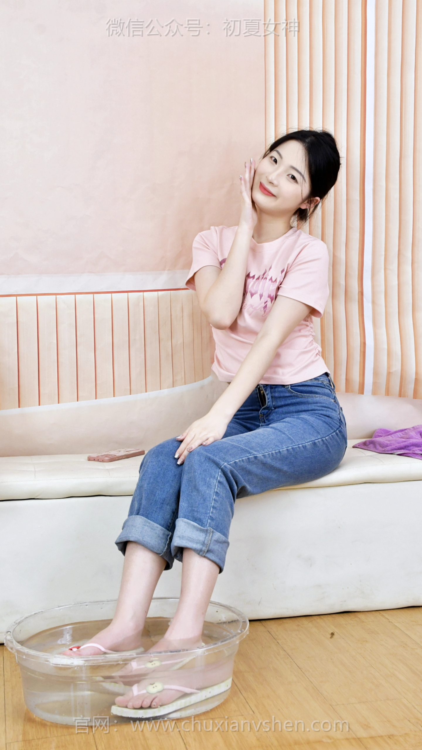 825/安妮~【悉心呵护】爱自己不必隆重，从呵护辛苦的双脚开始，在细碎日常里收获稳稳的安心与幸福感。