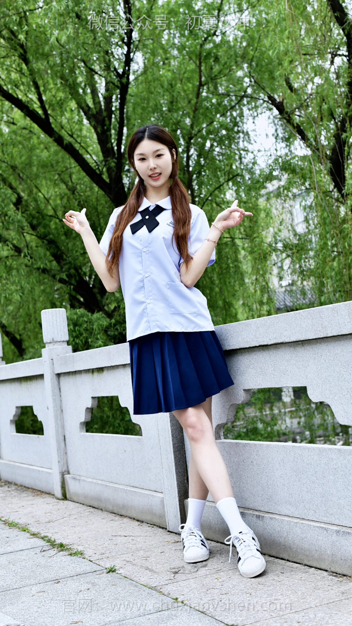 831/青子~【向阳生长】肆意生长，满怀欢喜，是青春最动人的模样。