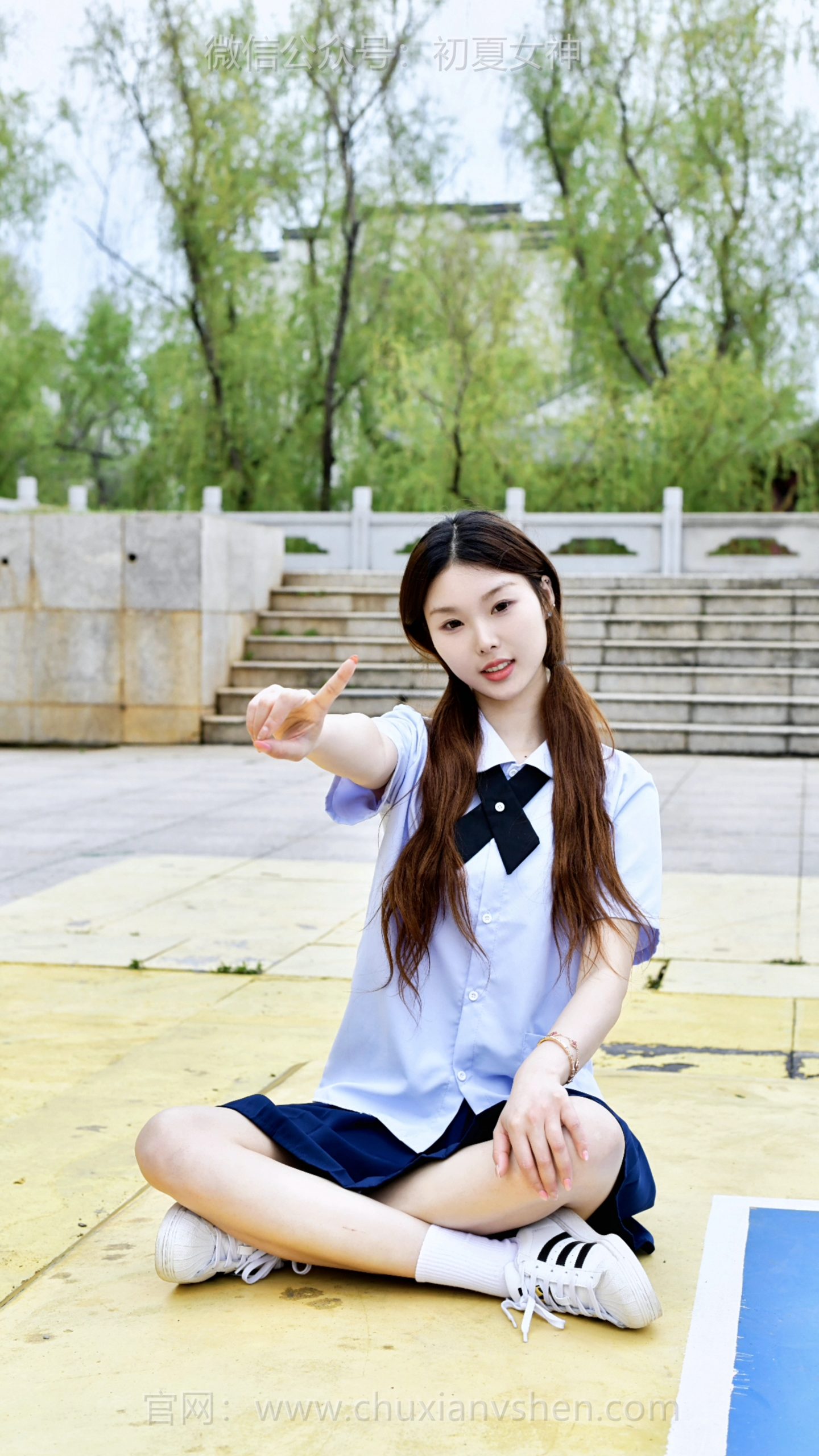 831/青子~【向阳生长】肆意生长，满怀欢喜，是青春最动人的模样。