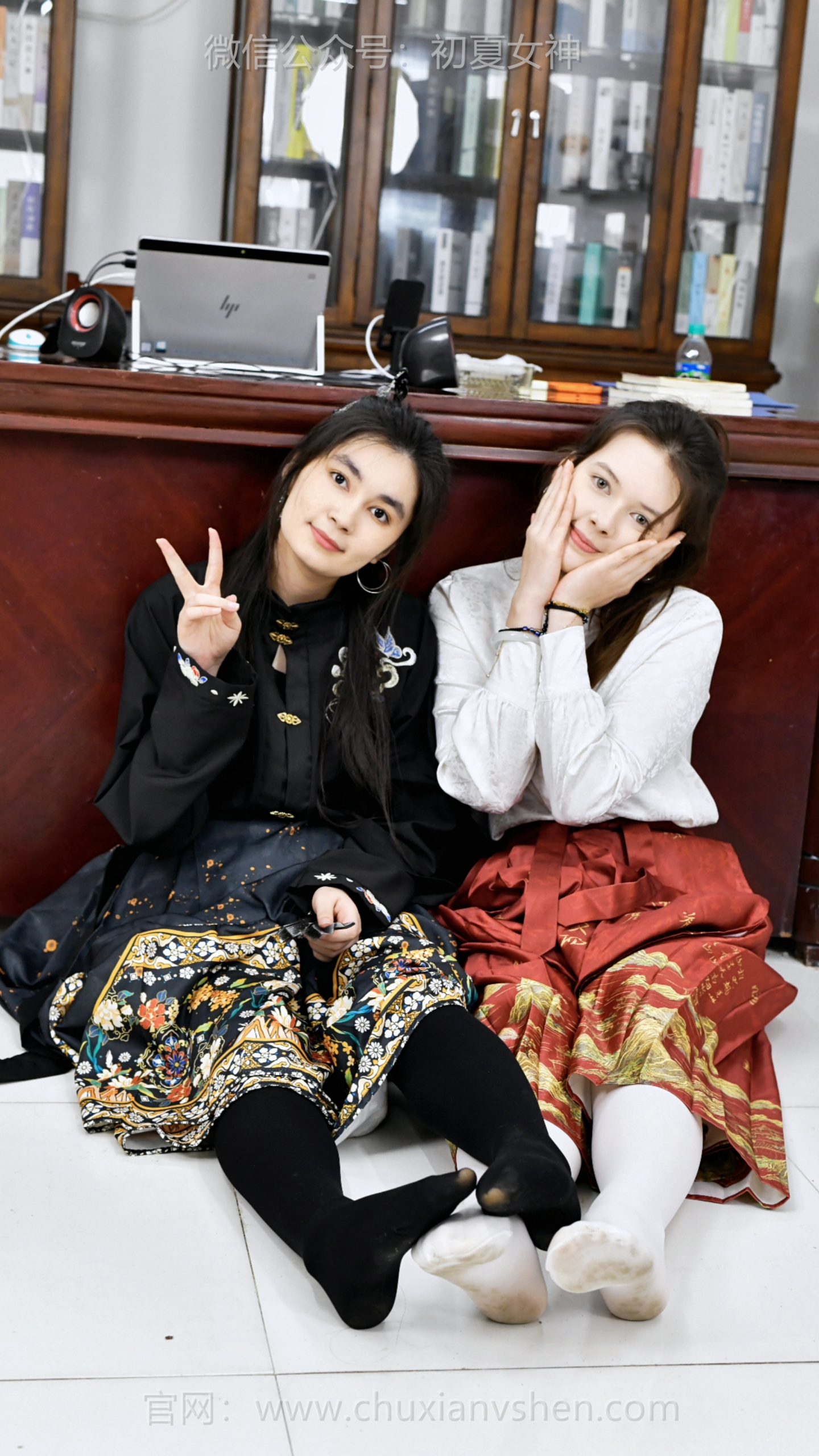 830-1/小麦、兰兰~《初见惊鸿》作为新人，我们认真给大家做这次的穿搭分享，就是想把这份东方美传递给更多人