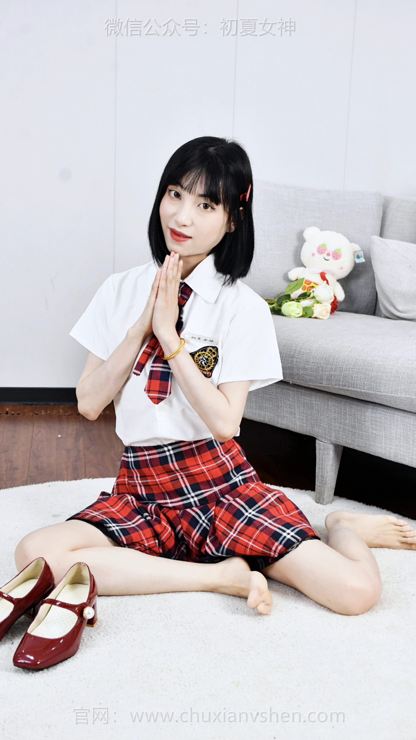 835/柒柒~《甜酷有型》蕾丝边给格裙添了层次，不刻意不甜腻，酷感与精致感刚好平衡。