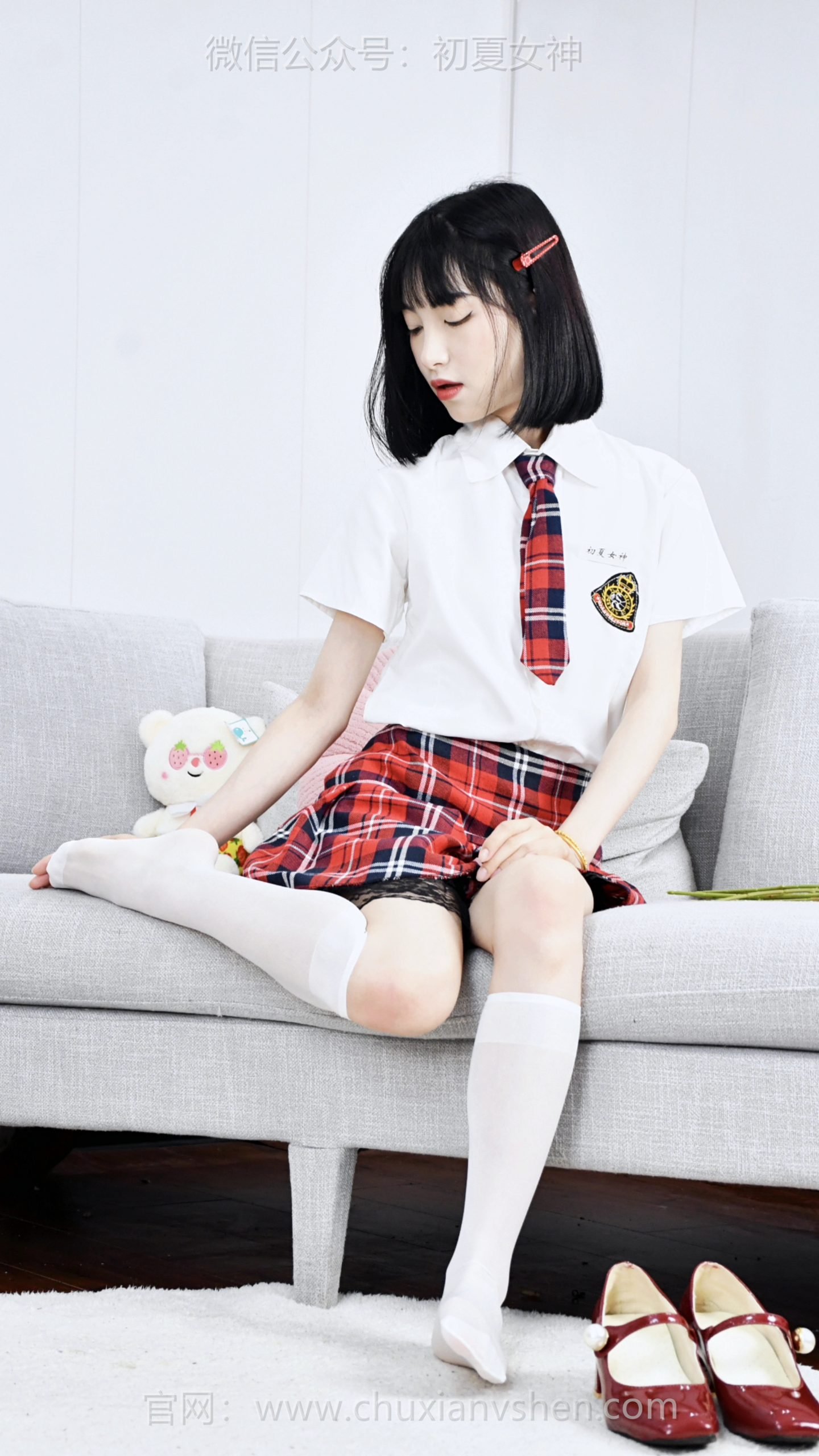 835/柒柒~《甜酷有型》蕾丝边给格裙添了层次，不刻意不甜腻，酷感与精致感刚好平衡。