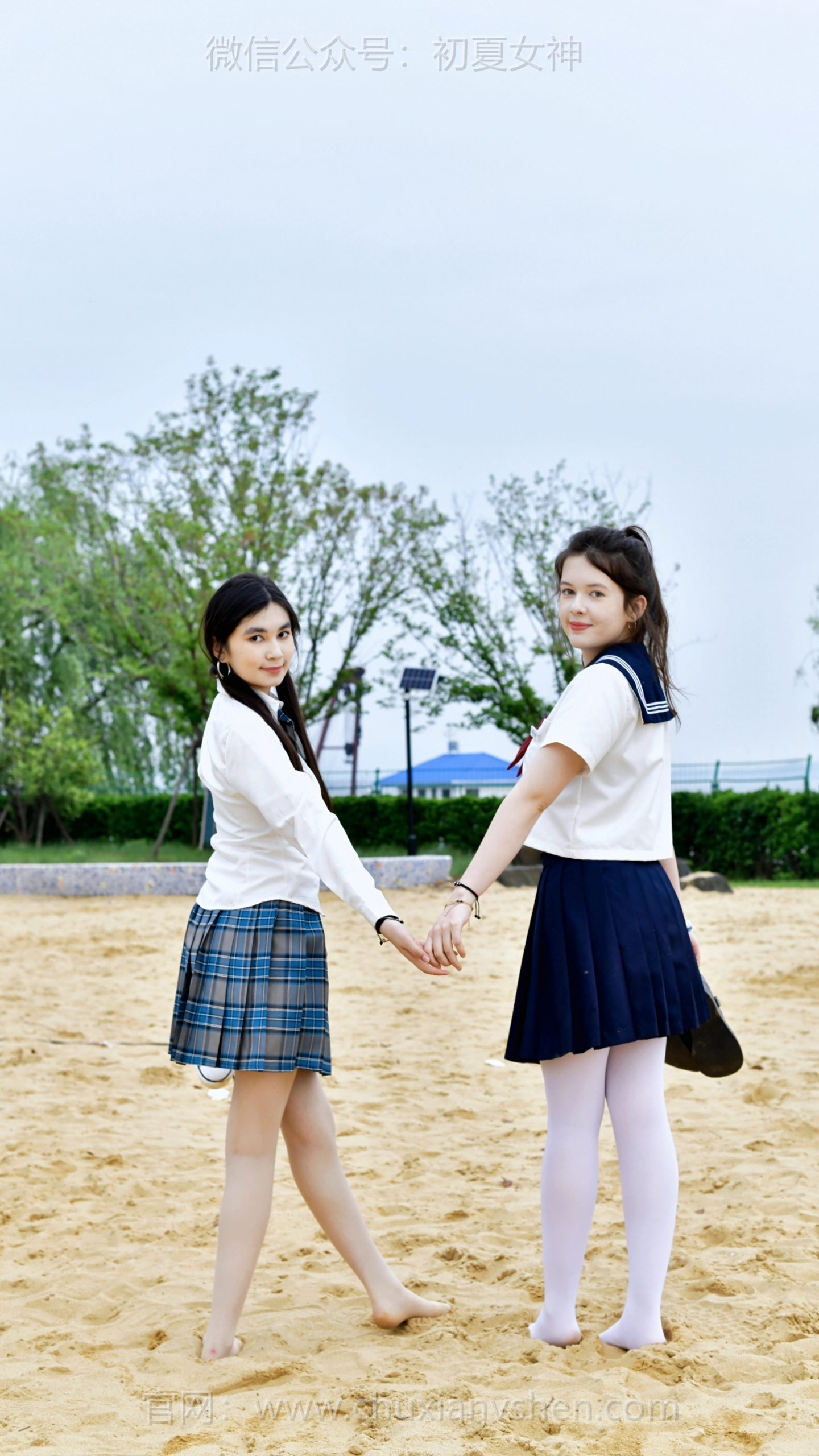 842/小麦、兰兰~《晴日同游》好天气+好闺蜜，在柳树下的每一刻都闪着光