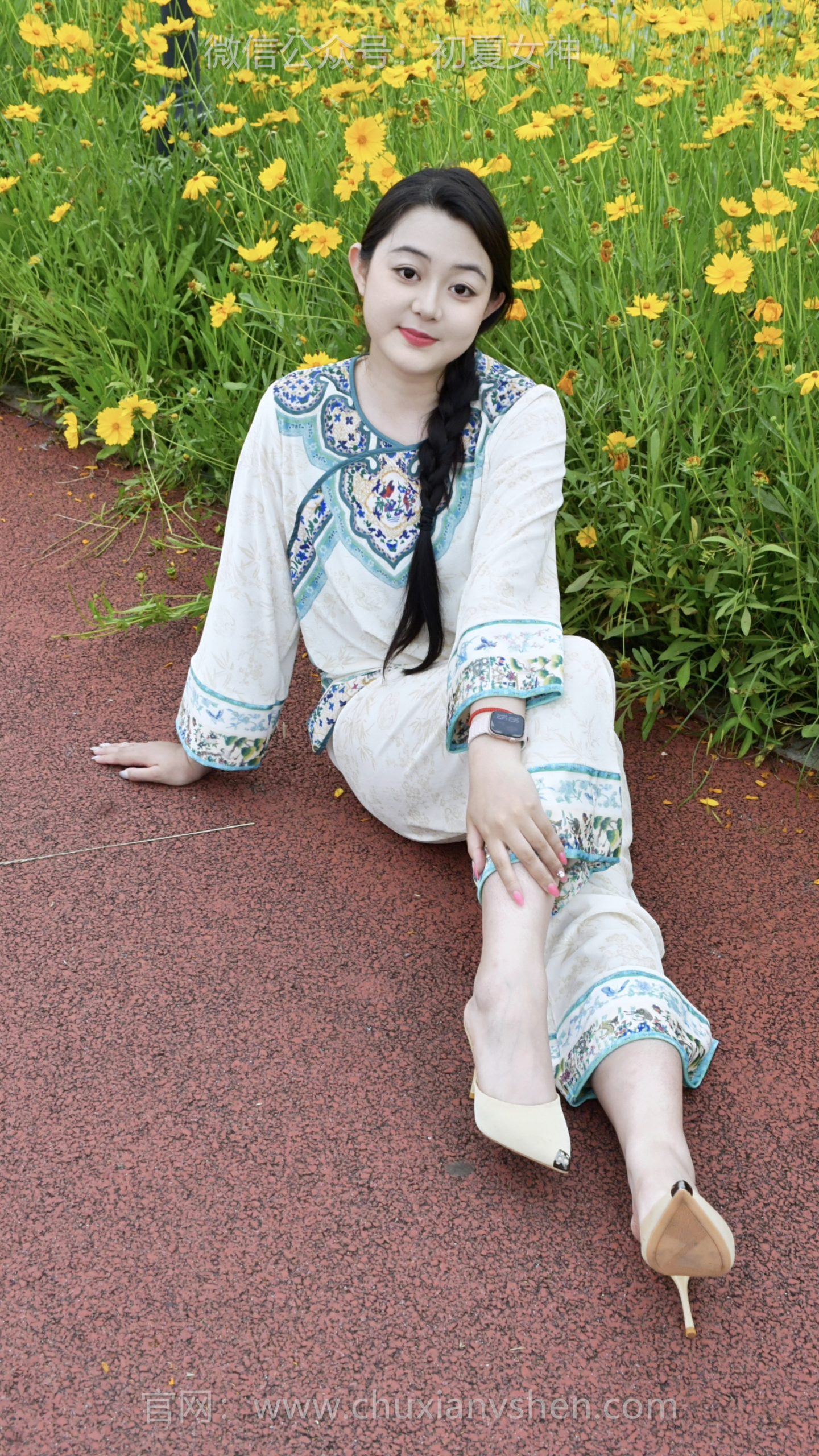 871/图图~【如蝶赴花】漫滩黄花吐芳，我们如蜂似蝶，沉醉于这片花毯。