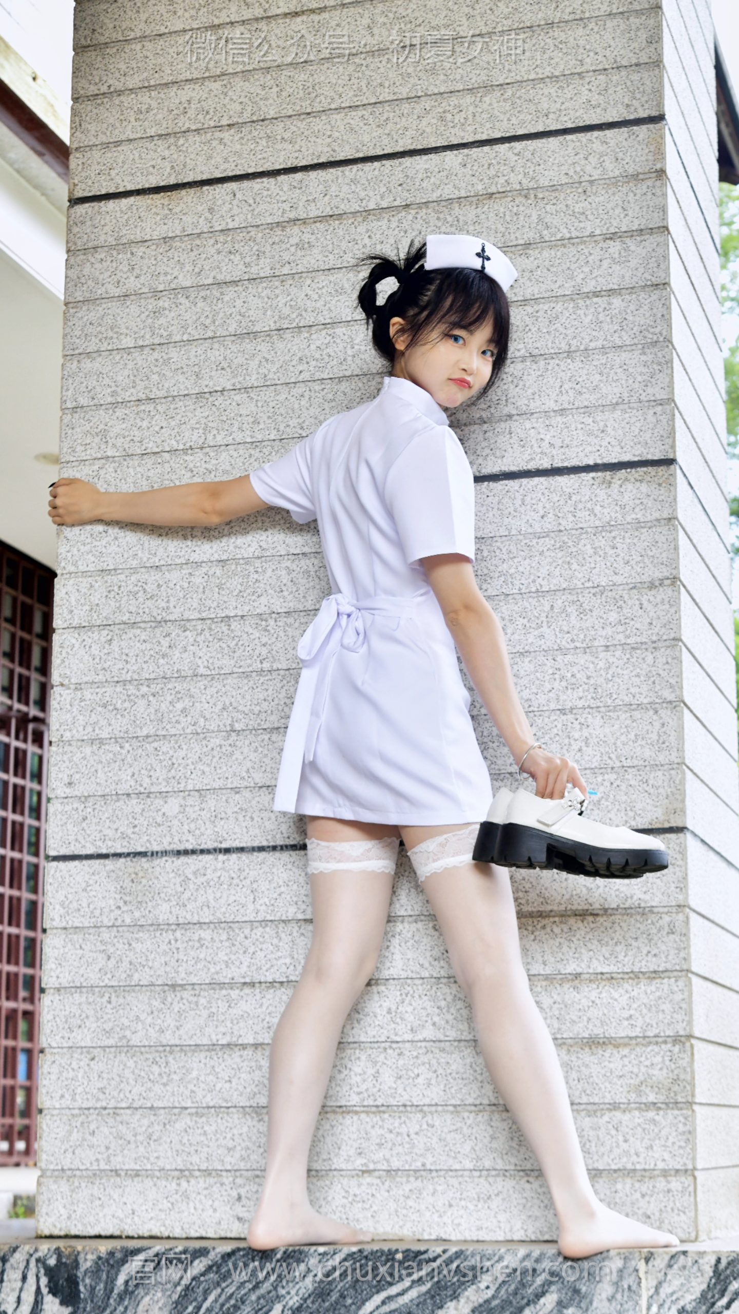 873/双双~【彻夜之歌】今日cos七草荠 ,蓝瞳+双马尾，解锁吸血鬼少女标配！