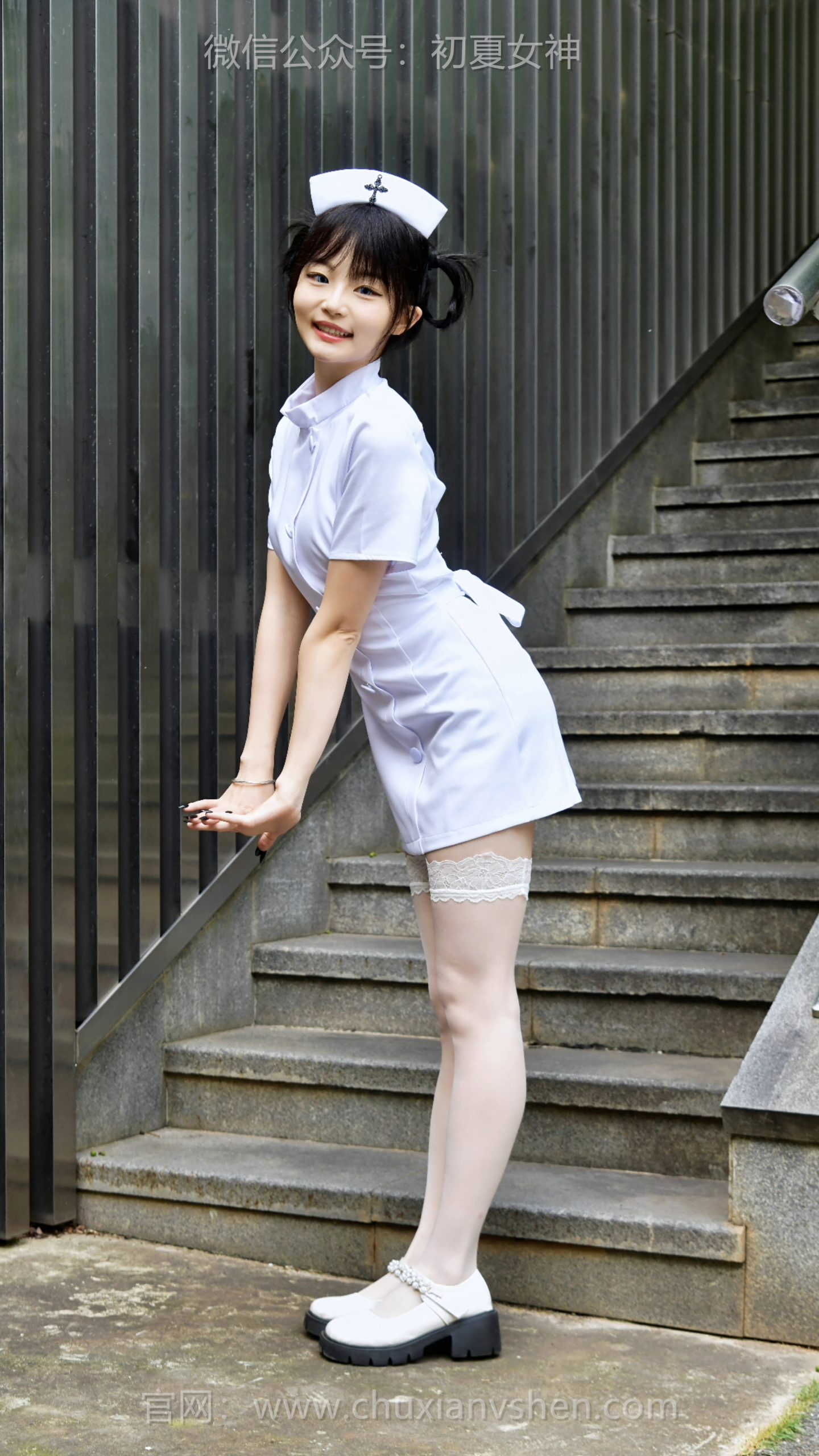 873/双双~【彻夜之歌】今日cos七草荠 ,蓝瞳+双马尾，解锁吸血鬼少女标配！