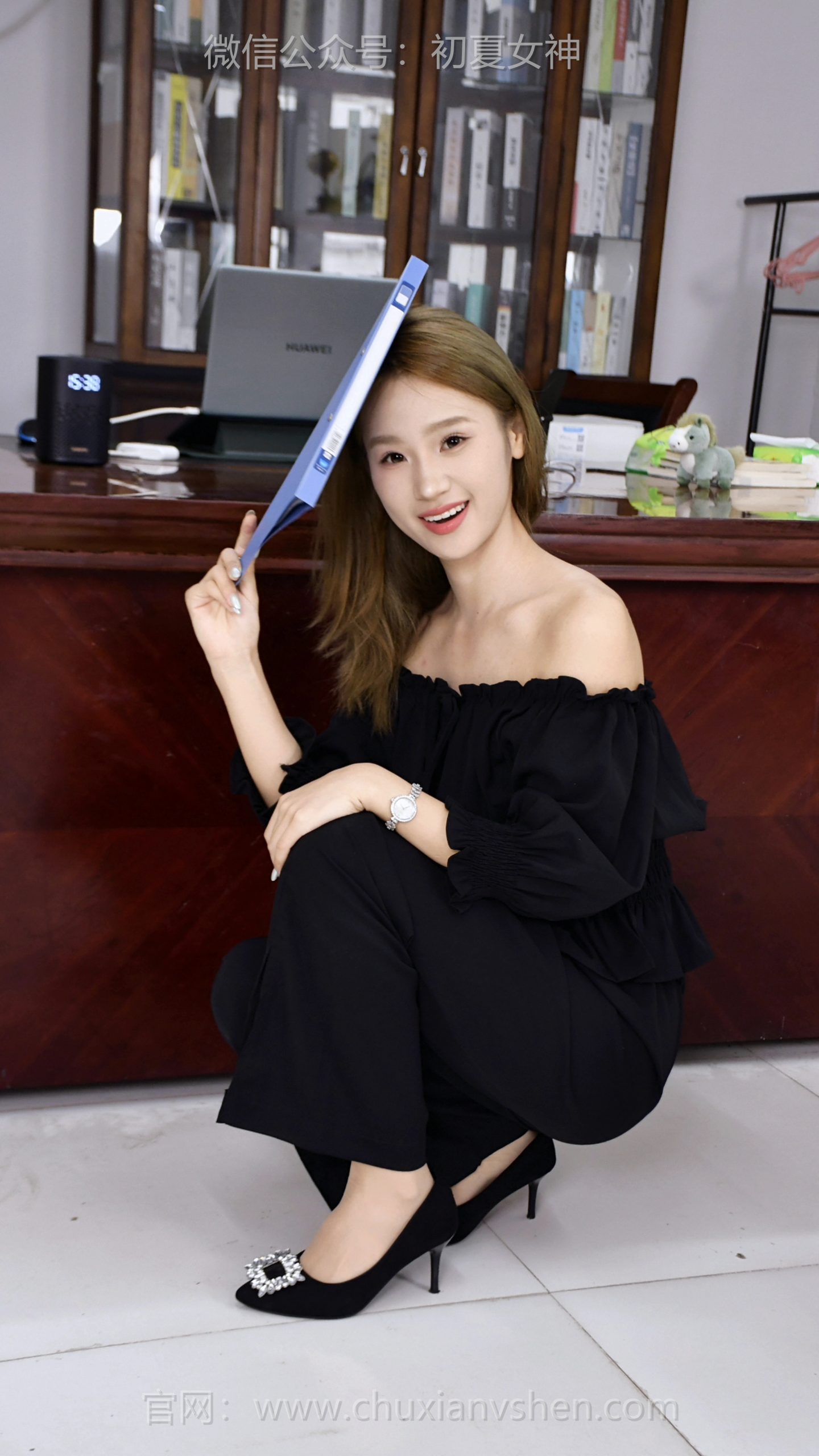 897/灌灌~【芳华正盛】眉眼清甜灵动，周身满是清爽少女感，不用服饰刻意减龄，本身就年轻，朝气浑然天成