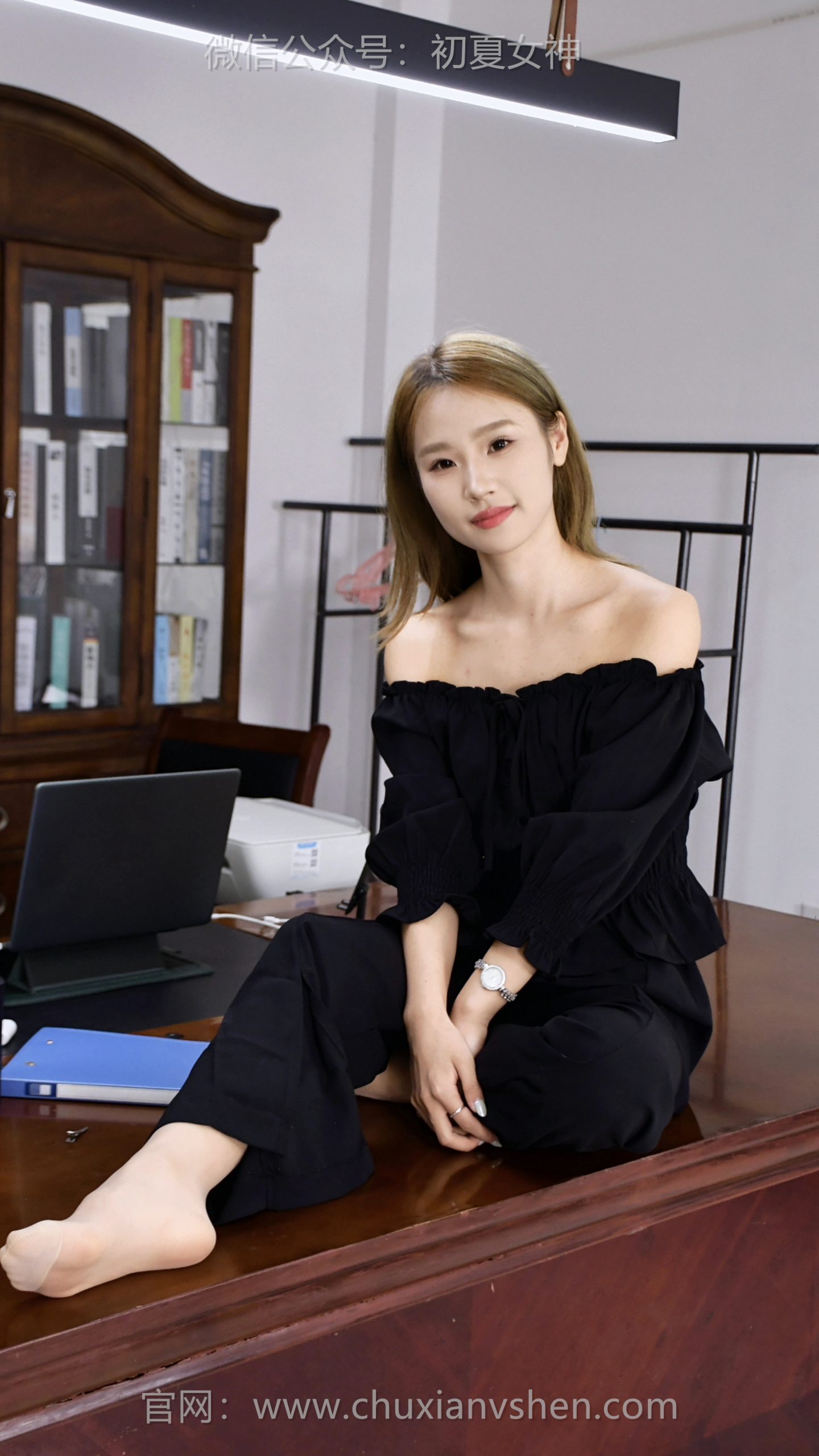 897/灌灌~【芳华正盛】眉眼清甜灵动，周身满是清爽少女感，不用服饰刻意减龄，本身就年轻，朝气浑然天成